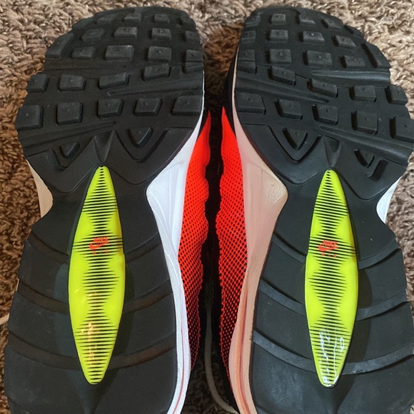 Nike Air Max - Picture 4 of 4